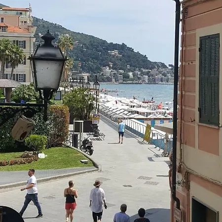 L'ancora Di Affittacamere Alassio
